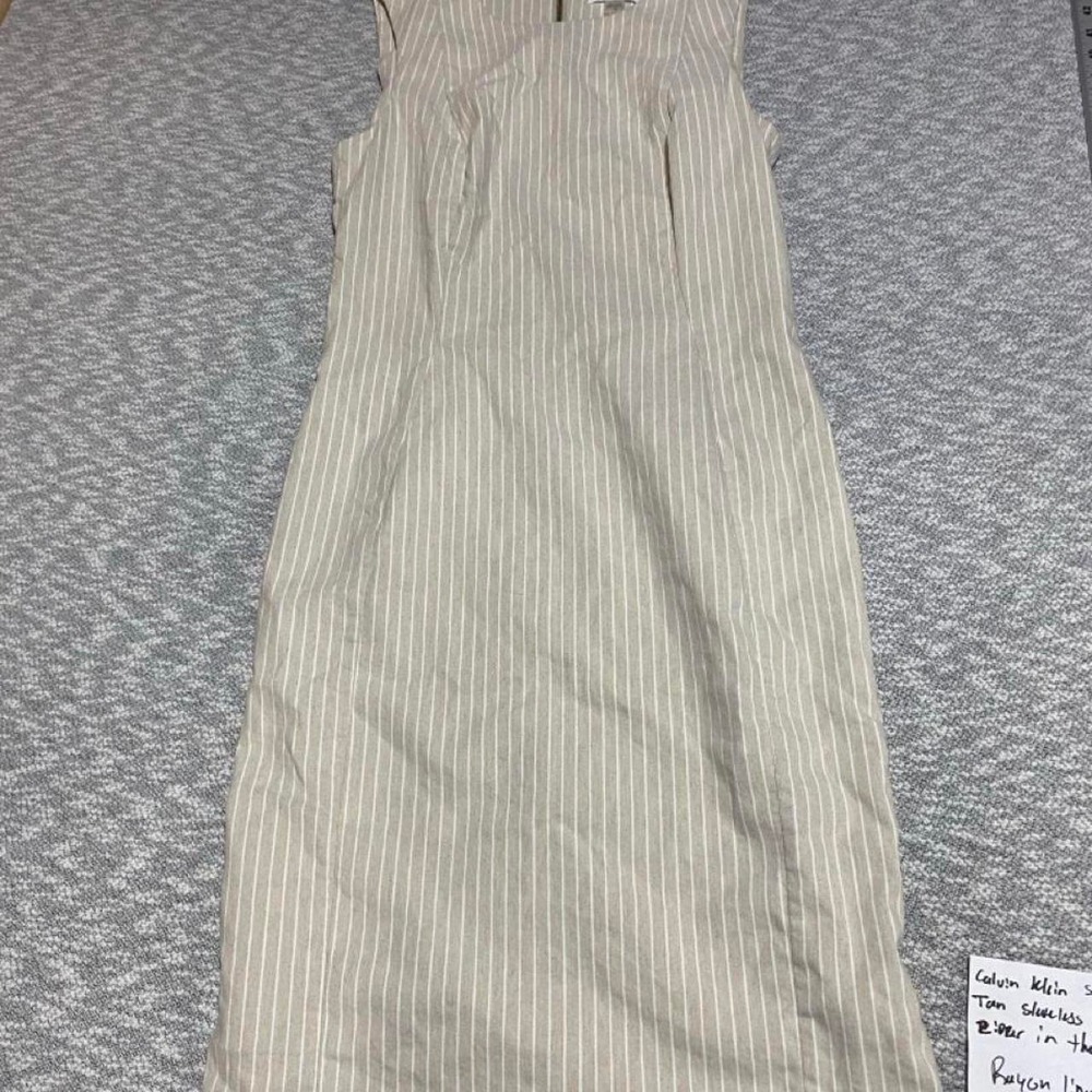 Calvin Klein gray sleeveless dress back zipper women 10. SKU-A871